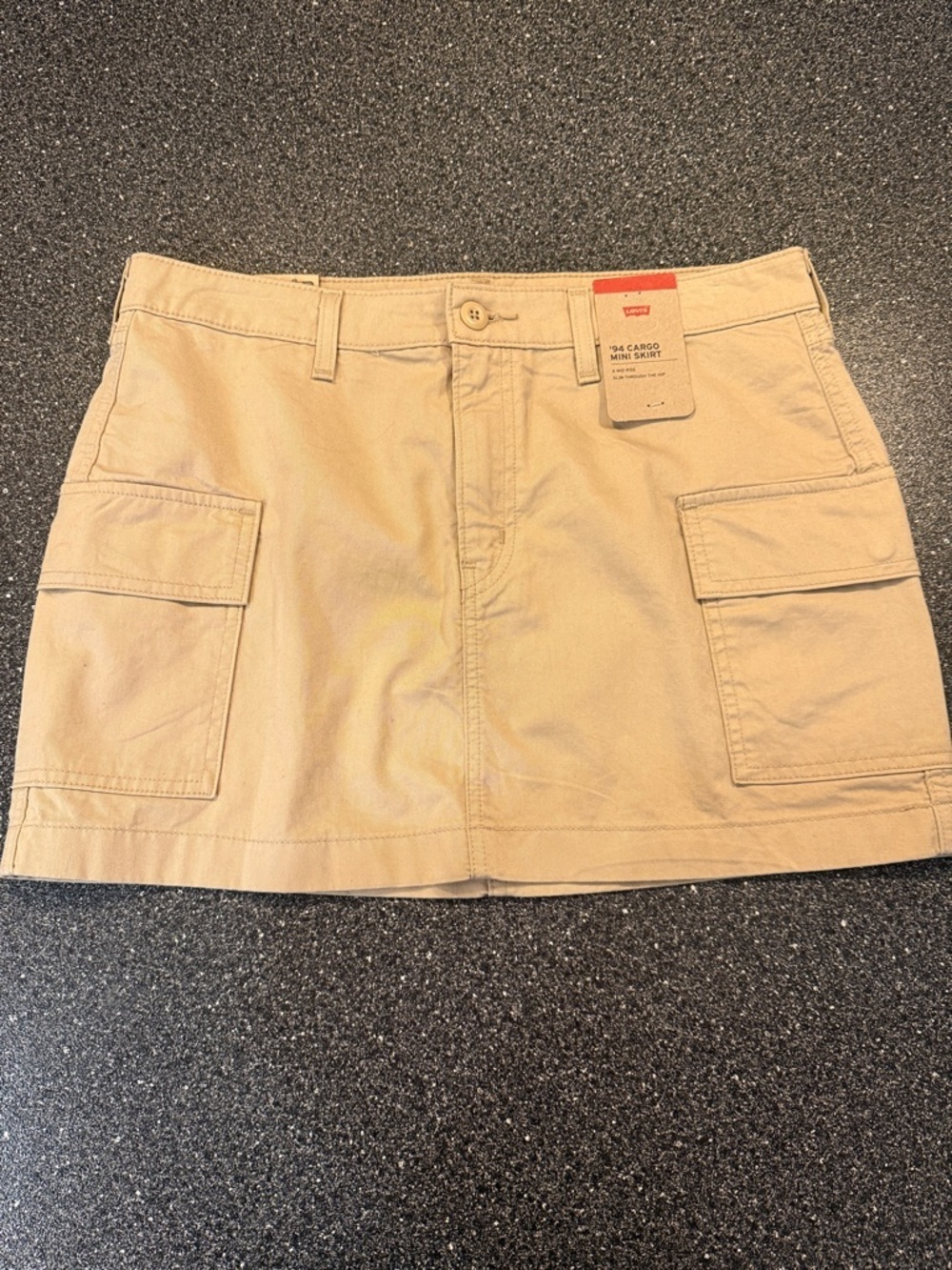 NWT Levi's Tan Cargo Mini Skirt - size 29 - utility chic spring
